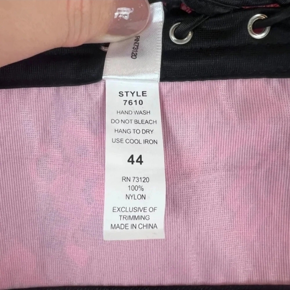 NWT Frederick's of Hollywood Hot Pink Lingerie Corset W/ Panties Size 44 - Picture 6 of 8